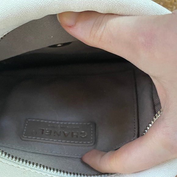 2018 White quilted calfskin leather Chanel messeng - Picture 5 of 5